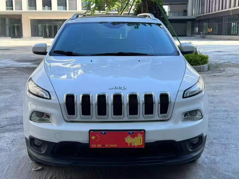 广州14年Jeep自由光1