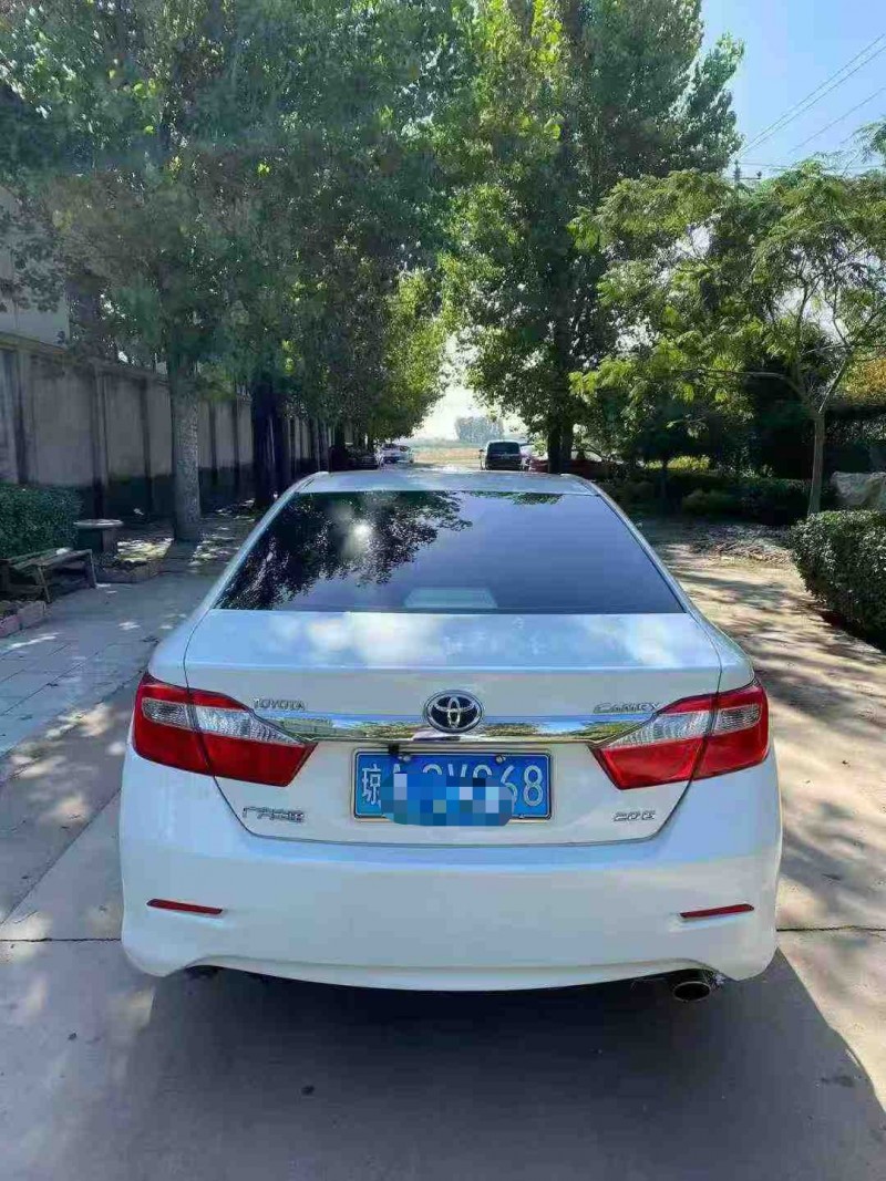 保定13年丰田凯美瑞8