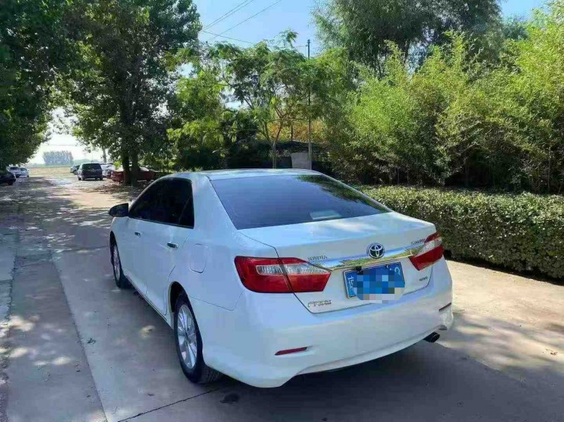 保定13年丰田凯美瑞9