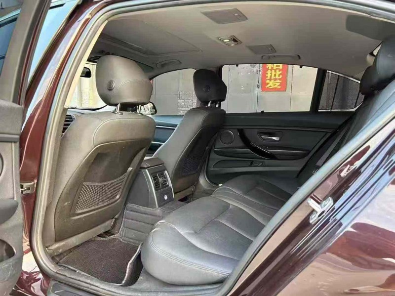 保定16年宝马3系8