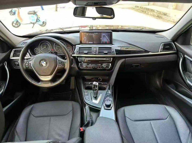 保定16年宝马3系9