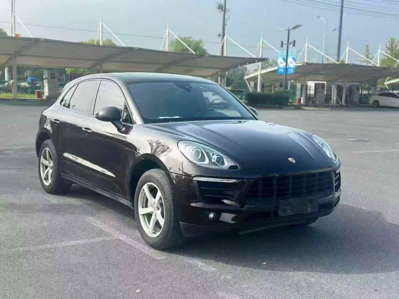 温州17年保时捷Macan1