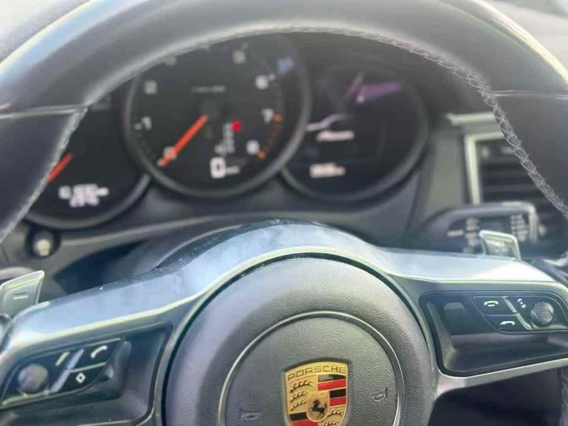 温州17年保时捷Macan5