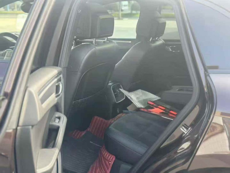 温州17年保时捷Macan7