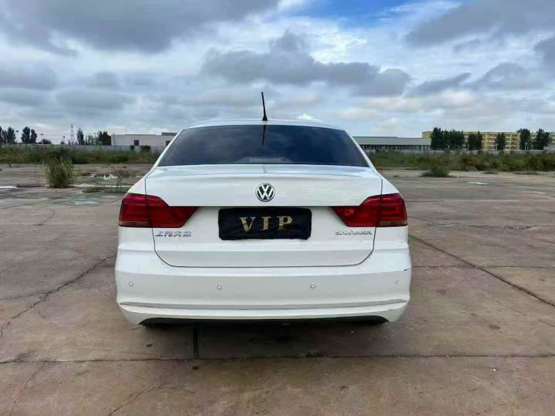 秦皇岛20年大众桑塔纳9