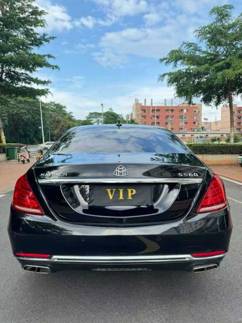 深圳17年奔驰迈巴赫S级9