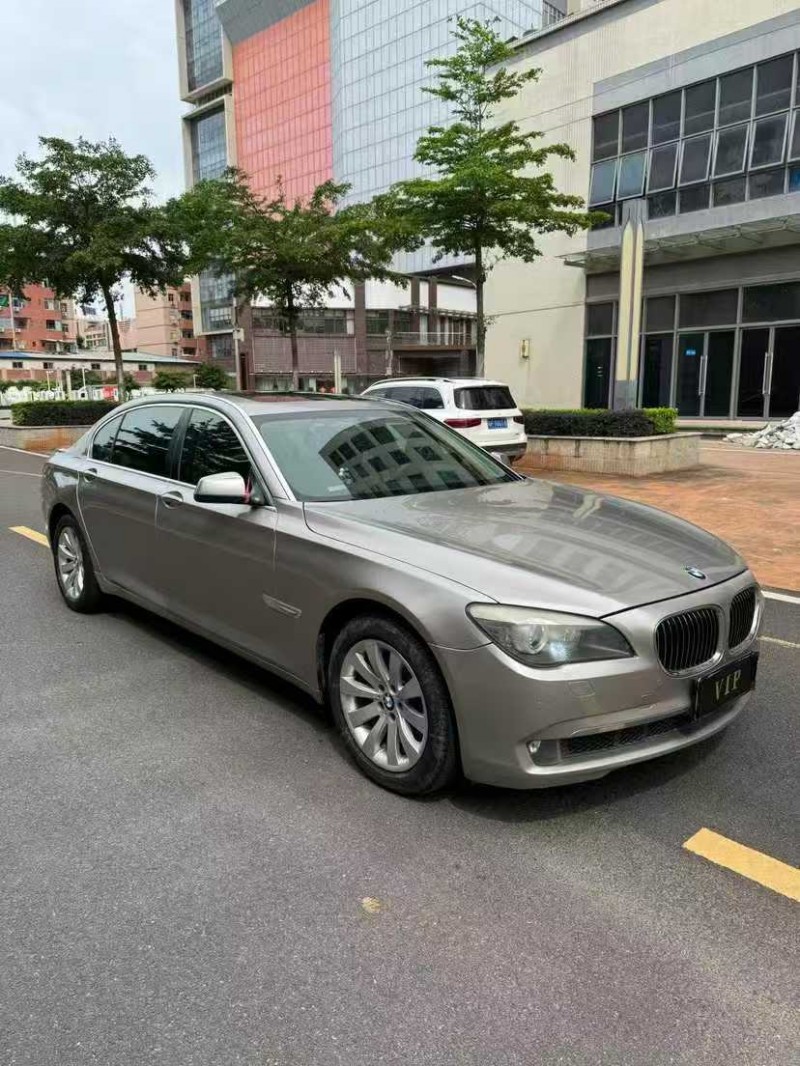 珠海12年宝马7系3