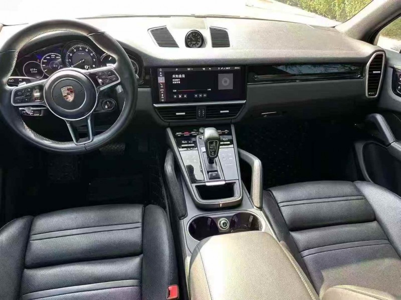 枣庄20年保时捷卡宴6