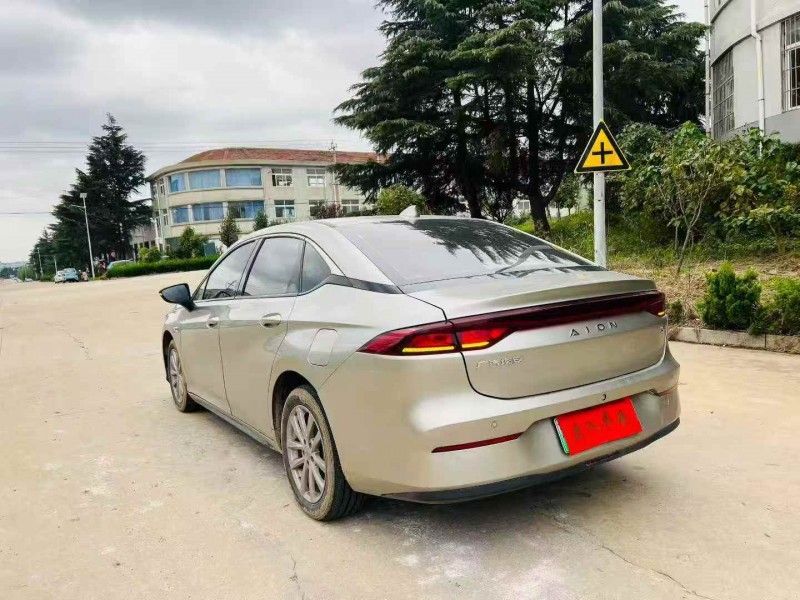 青岛23年传祺埃安S9