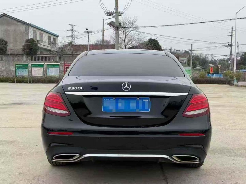 宜昌19年奔驰E10