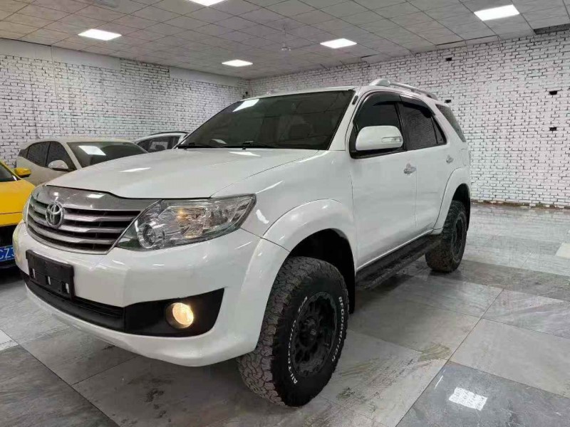 唐山16年丰田奔跑者3