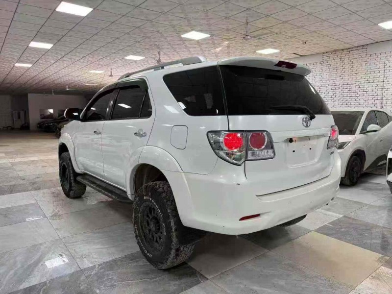 唐山16年丰田奔跑者8