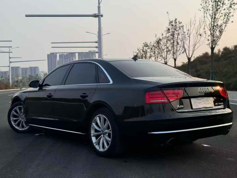 邯郸15年奥迪A8L7