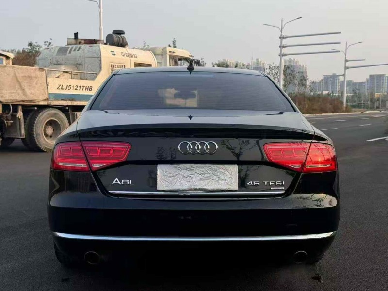 邯郸15年奥迪A8L9