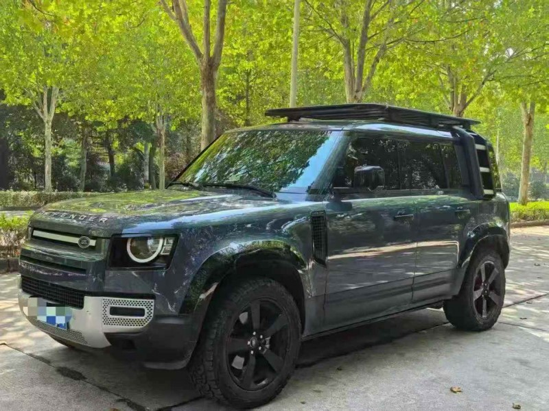 东营22年路虎卫士2
