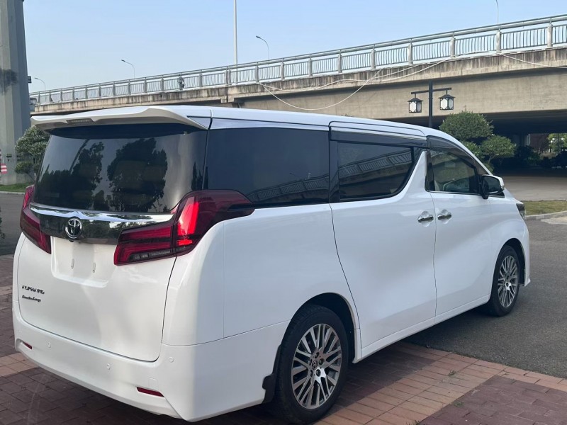 常州16年丰田埃尔法8