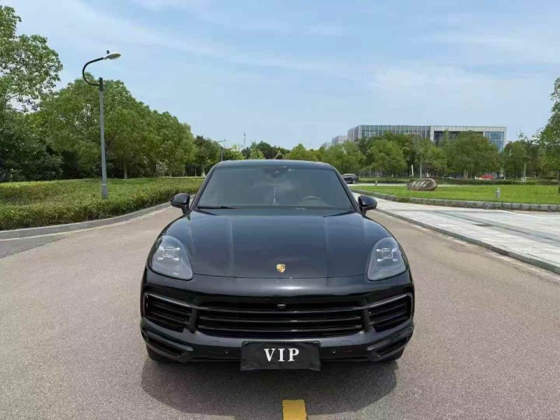 常州19年保时捷卡宴1