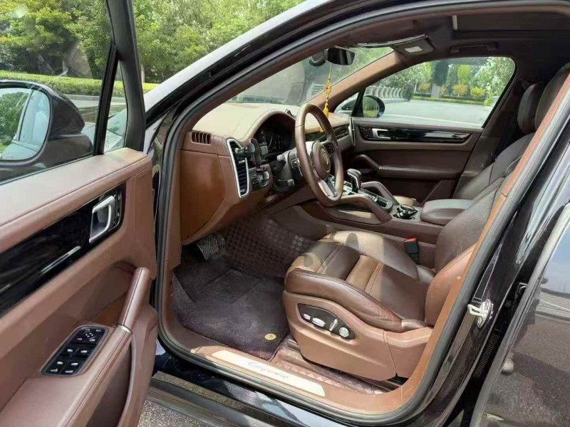 常州19年保时捷卡宴5