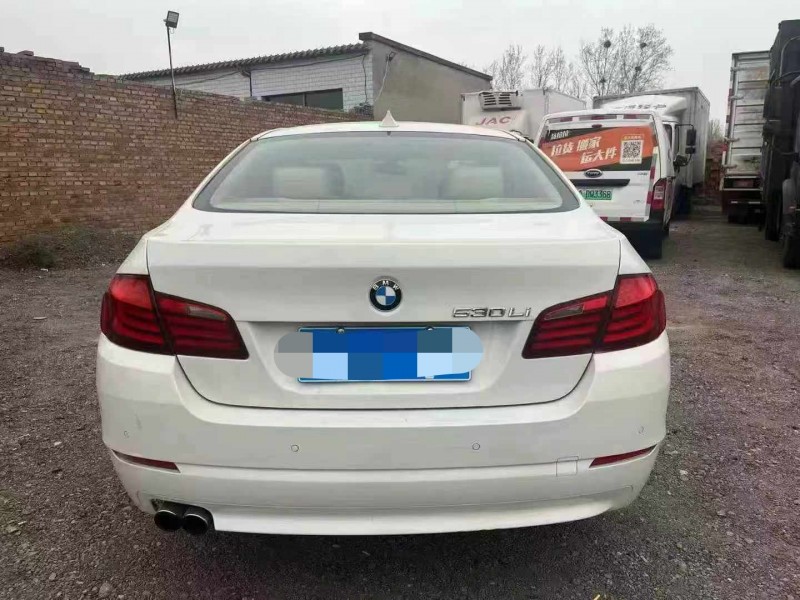 保定13年宝马5系9