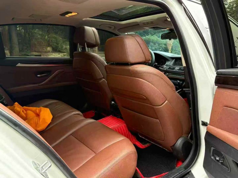 青岛15年宝马5系8