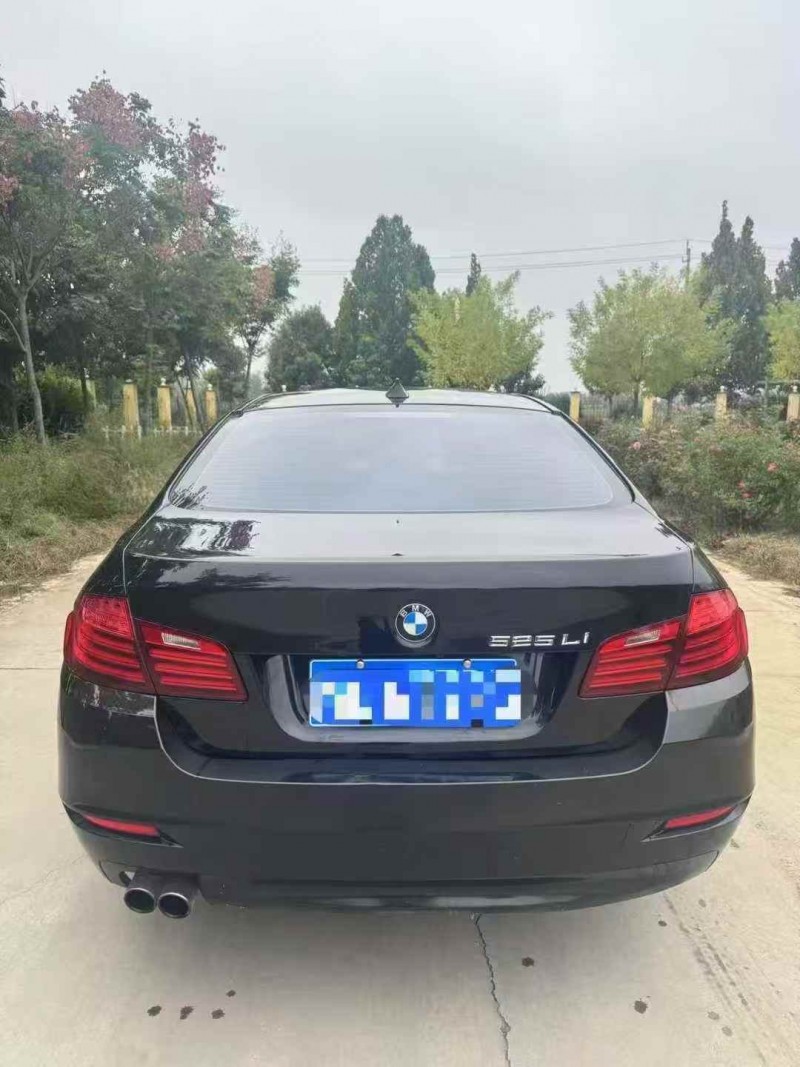 济南16年宝马5系9