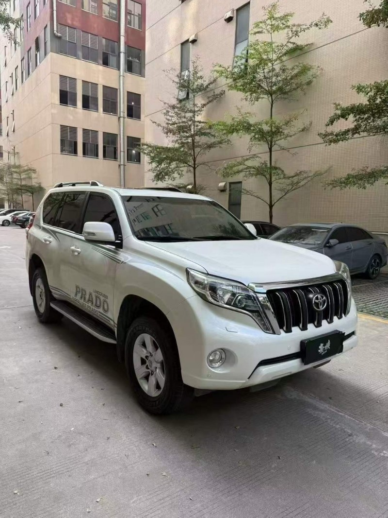 汕头17年丰田普拉多2