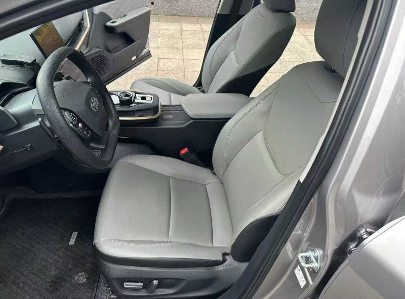 南通25年丰田BZ3Pro4