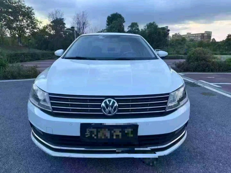 九江18年大众朗逸1