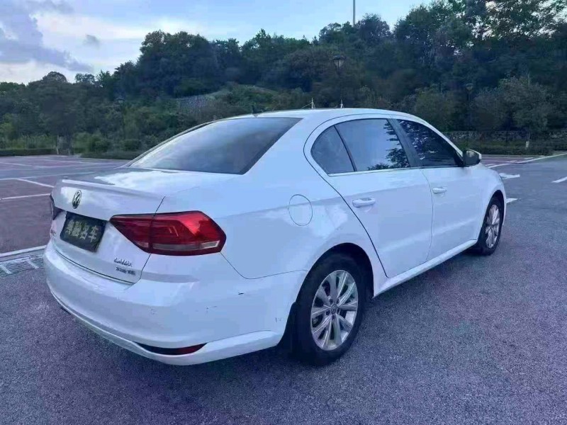 九江18年大众朗逸8