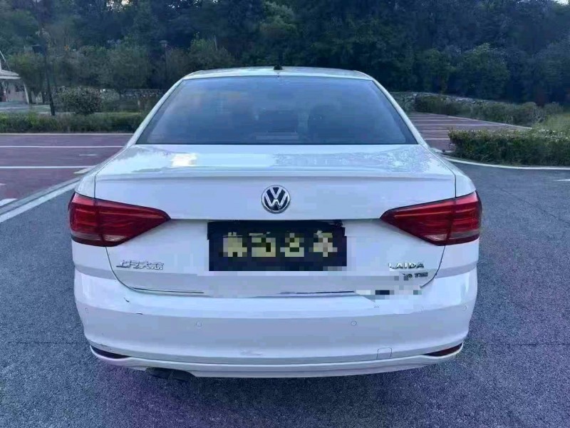 九江18年大众朗逸9