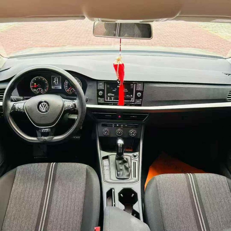 青岛19年大众朗逸8