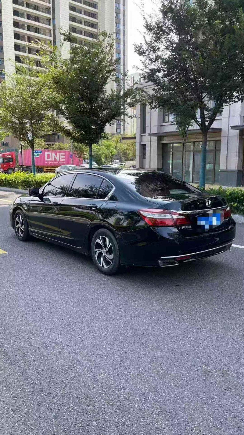 枣庄18年本田雅阁7