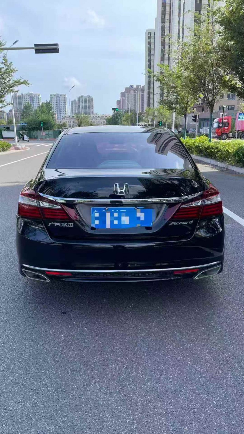 枣庄18年本田雅阁9