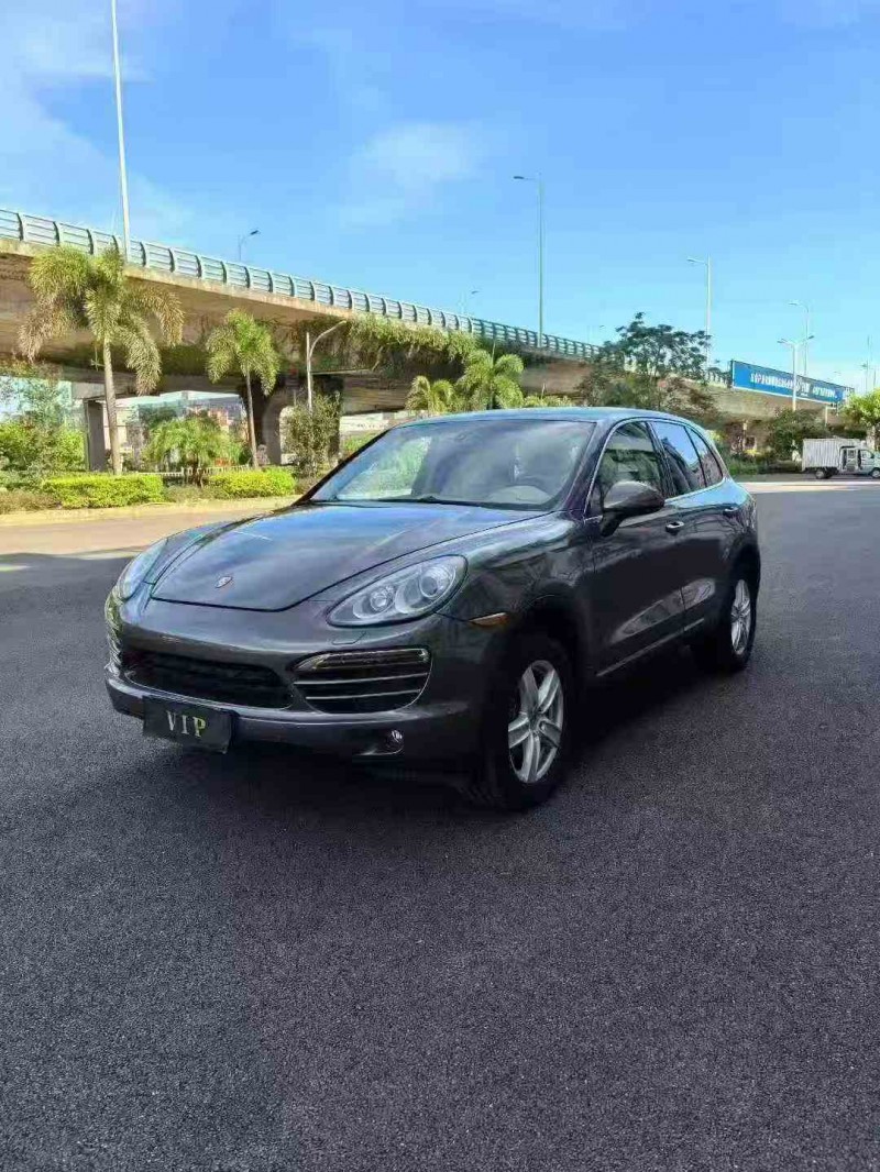 莆田15年保时捷卡宴2