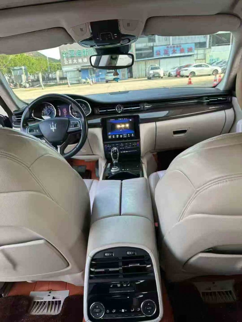 珠海17年玛莎拉蒂总裁4