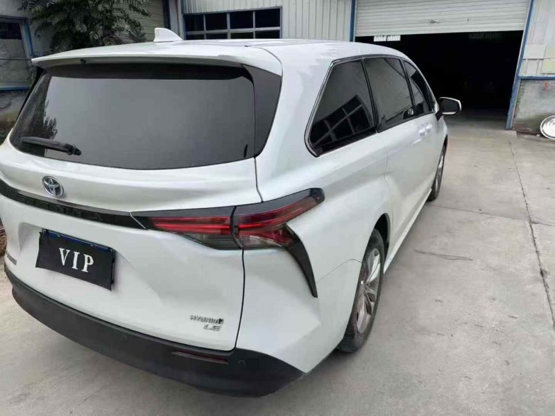 东营23年丰田塞纳7