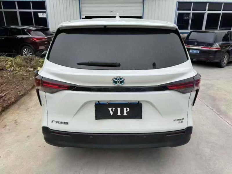 东营23年丰田塞纳9