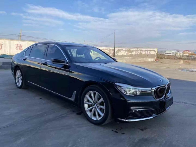潍坊17年宝马7系3