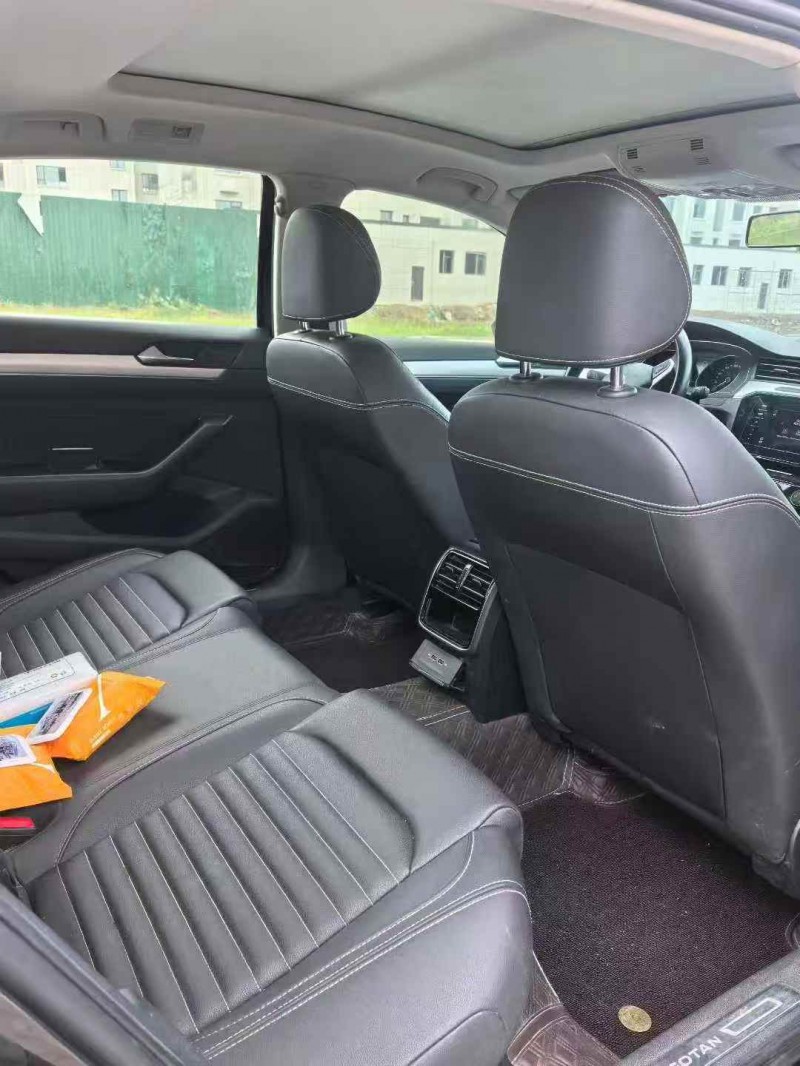 枣庄21年大众迈腾4