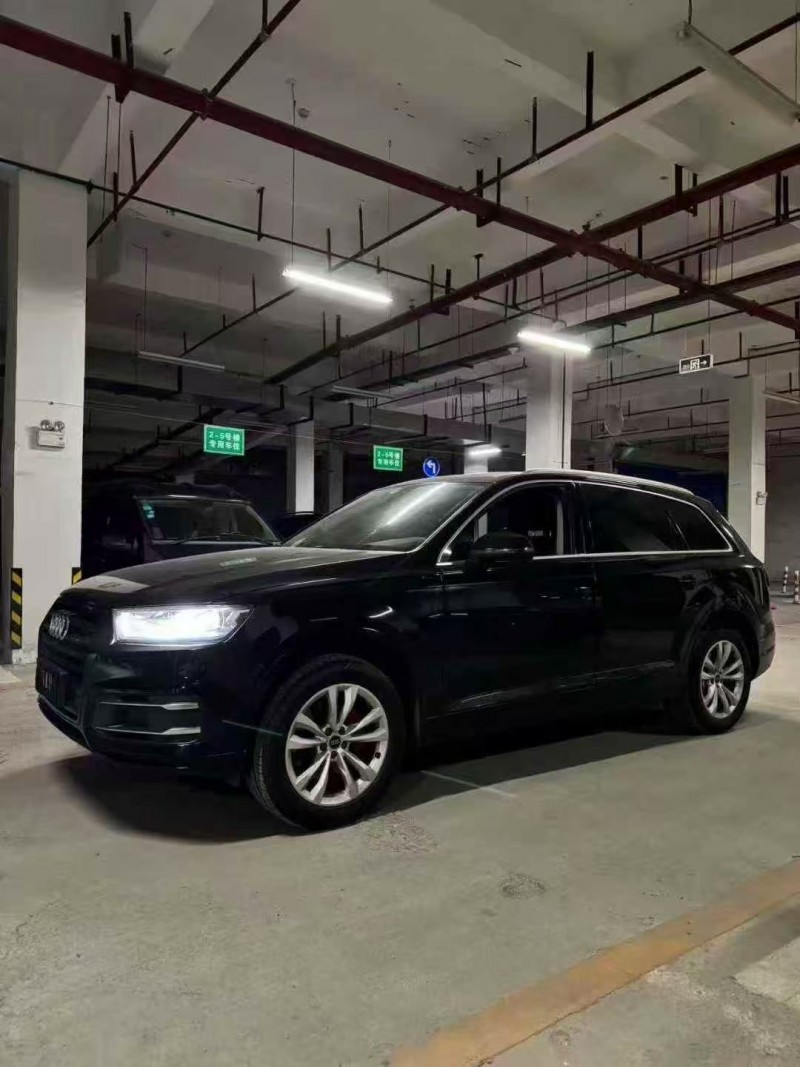 毕节17年奥迪Q73