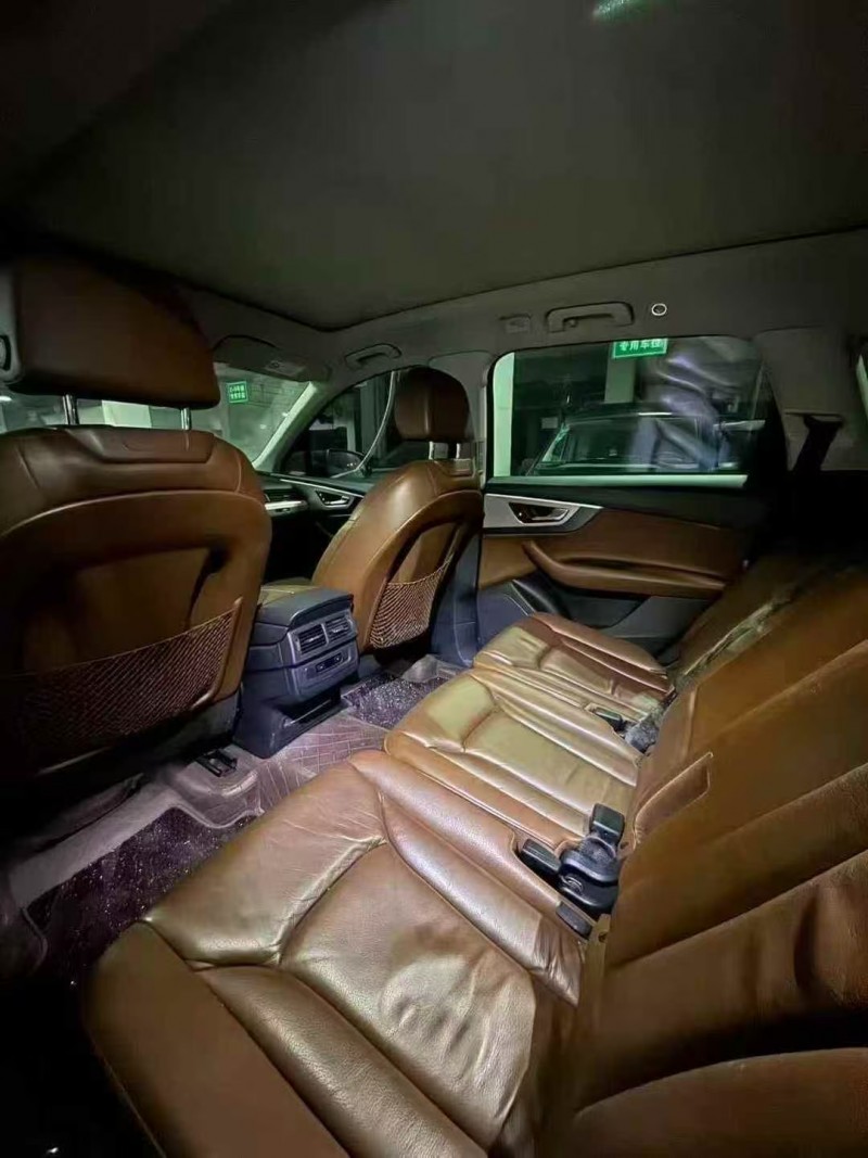 毕节17年奥迪Q75