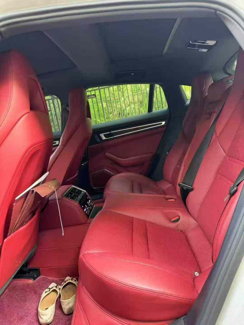 重庆24年保时捷帕拉梅拉5