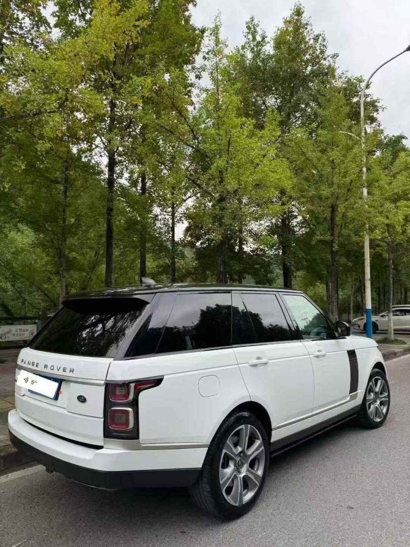 重庆19年路虎揽胜7