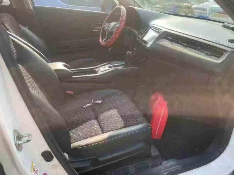 佛山15年本田缤智6