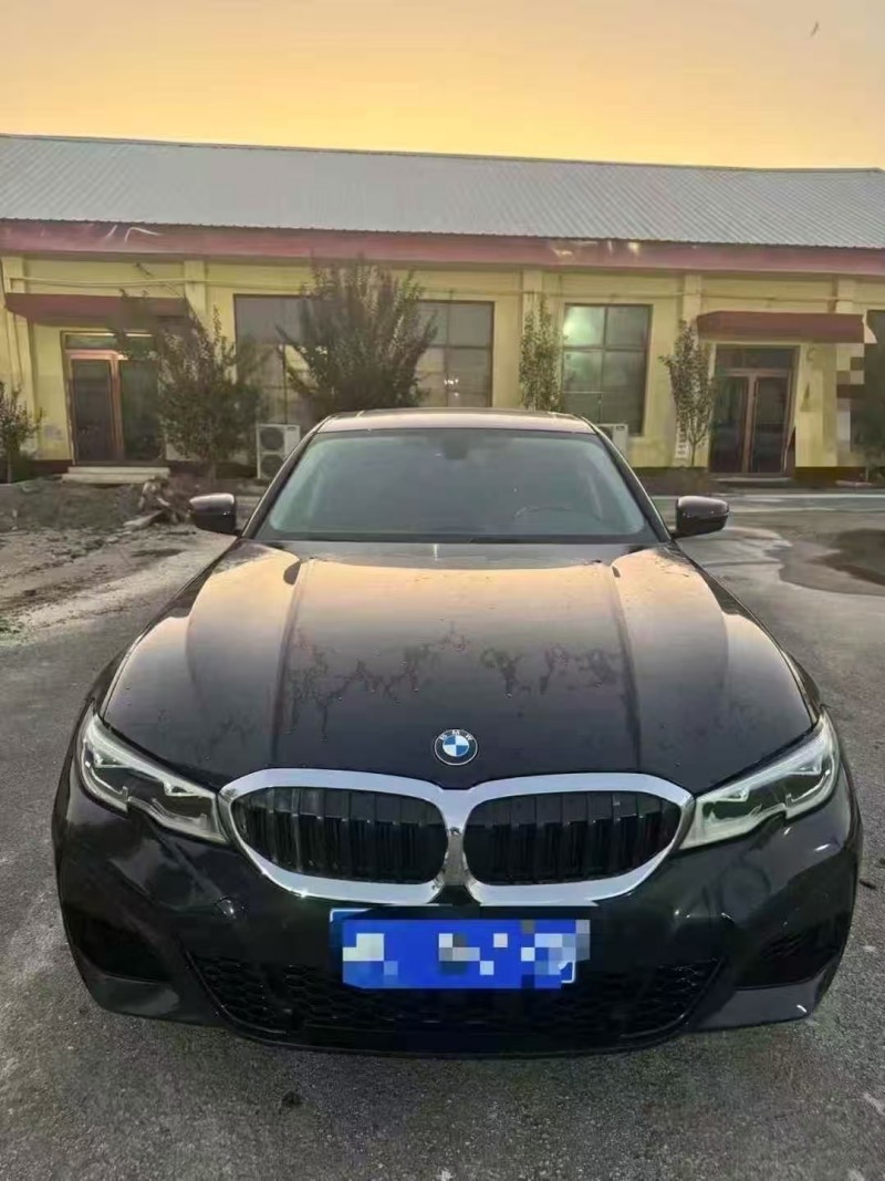 菏泽22年宝马3系1