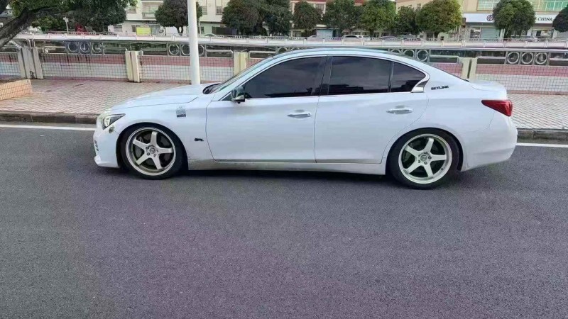 东莞18年英菲尼迪Q507
