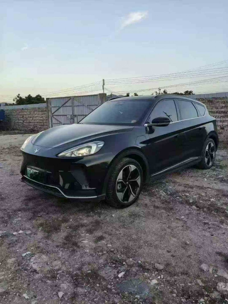 珠海23年极狐汽车阿尔法3