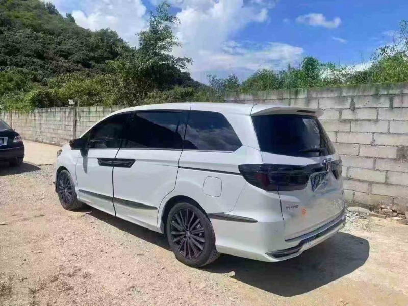 汕头24年本田艾力绅7