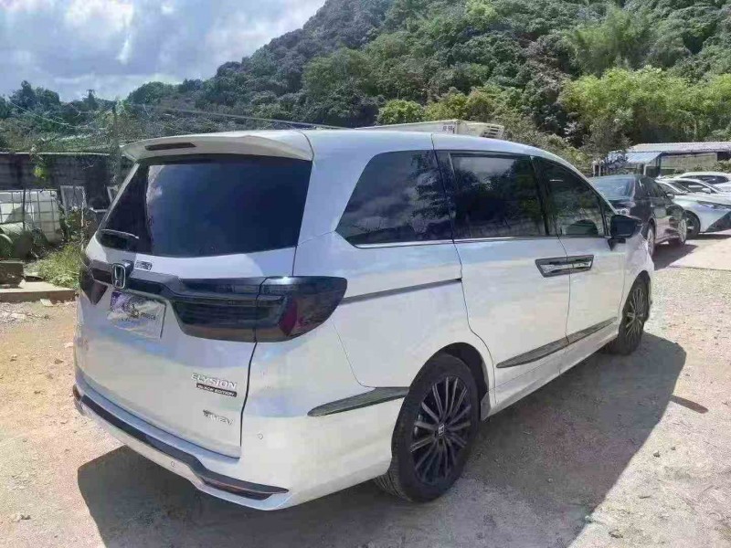 汕头24年本田艾力绅9