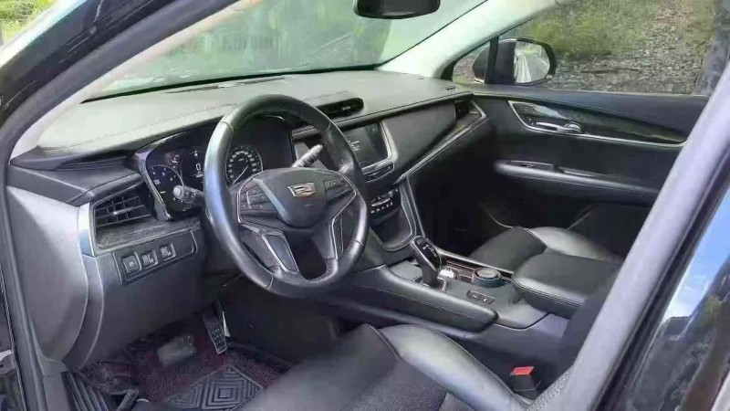 东莞18年凯迪拉克XT56